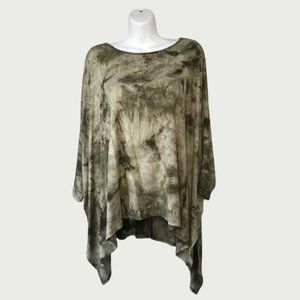 NEW Pixi & Ivy Green Tie-dyed Top